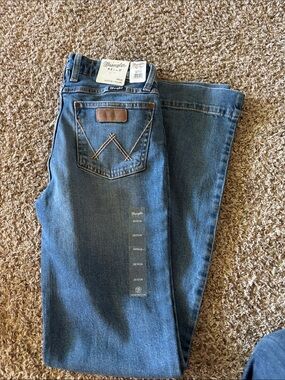 Wrangler RETRO Women’s Mae     Mid-rise Trouser Jeans 28x34